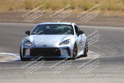 media/Sep-20-2025-Extreme Speed (Sat) [[1fcc23683c]]/Orange (Mid Intermediate)/Session 3 (Offramp)/